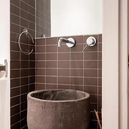 -centro-piazza Castello- Luxury For 4 With Wi-fi